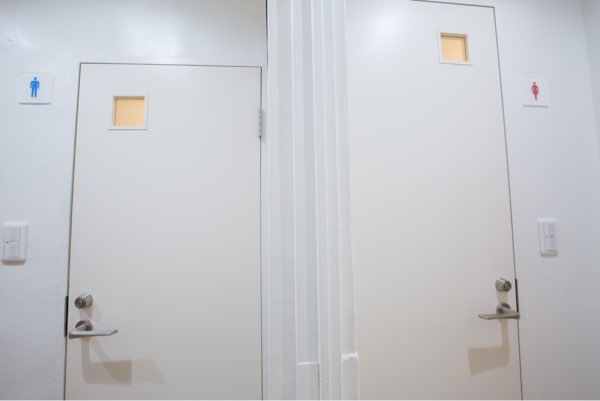 トイレ男女別